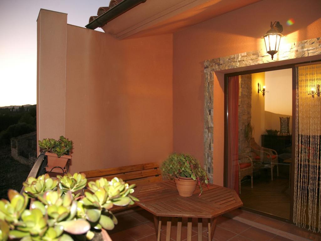 Casa Rural El Planet De Maella Casa Rural En Castellon Casa Rural Con Jacuzzi Casa Rural En Xert Casa Rural Cerca De Morella Chert Ruang foto